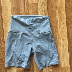 LULULEMON SIZE 4 Biker shorts
